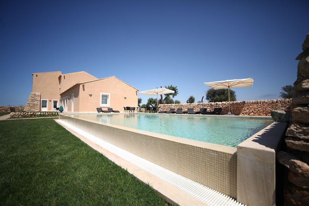 Antica Locanda Del Golf Ragusa Bagian luar foto